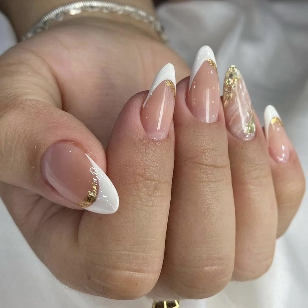 HPYFOI front packaging showing white French gold press-on nails for instant polish