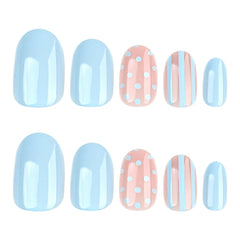 HPYFOI in-use finger shot with applied nails, showcasing an instant polished look