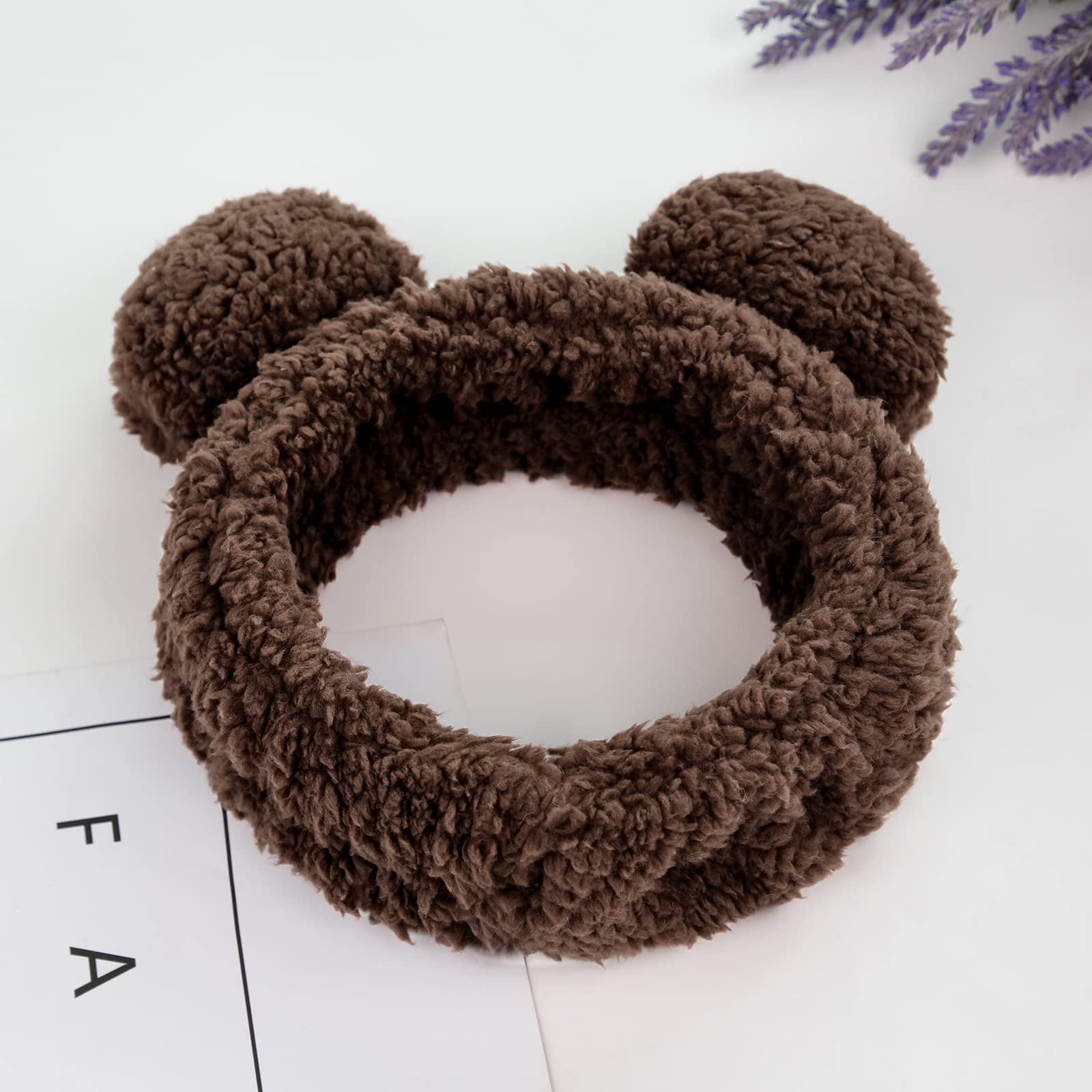 Huachi detailed view of bear ears adding cute style and secure fit for routines