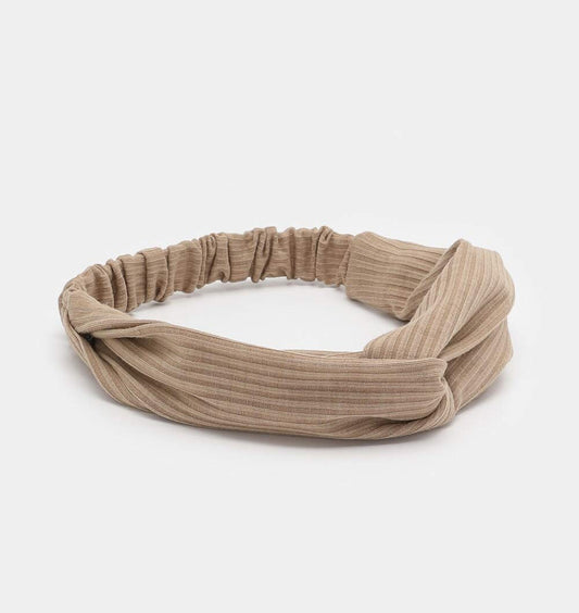 Huachi close-up ribbed knit texture offering breathable non-slip comfort