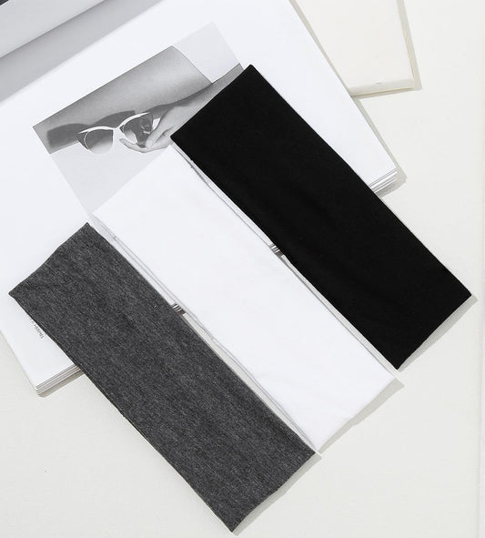 Huachi color array flatlay with sixteen shades to match outfits and moods