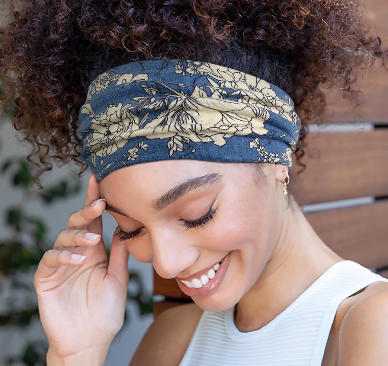 Huachi fabric close-up showing texture and soft comfort for everyday wear