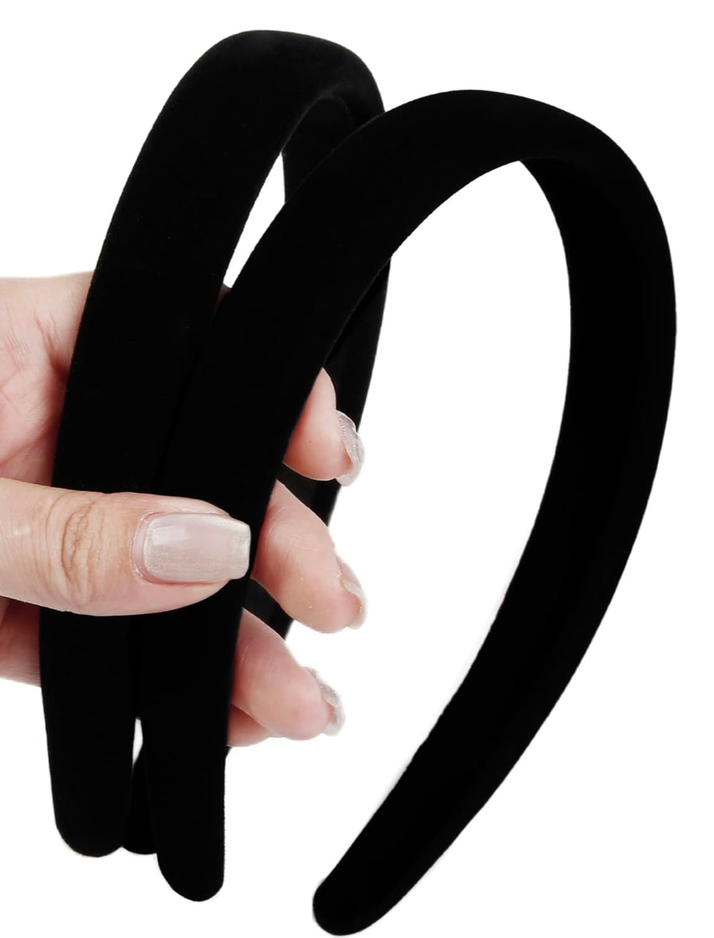 Huachi front view showing black velvet headband and sleek design benefit: versatile styling