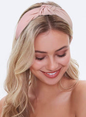 Huachi headband worn by teen with pink outfit for instant polish