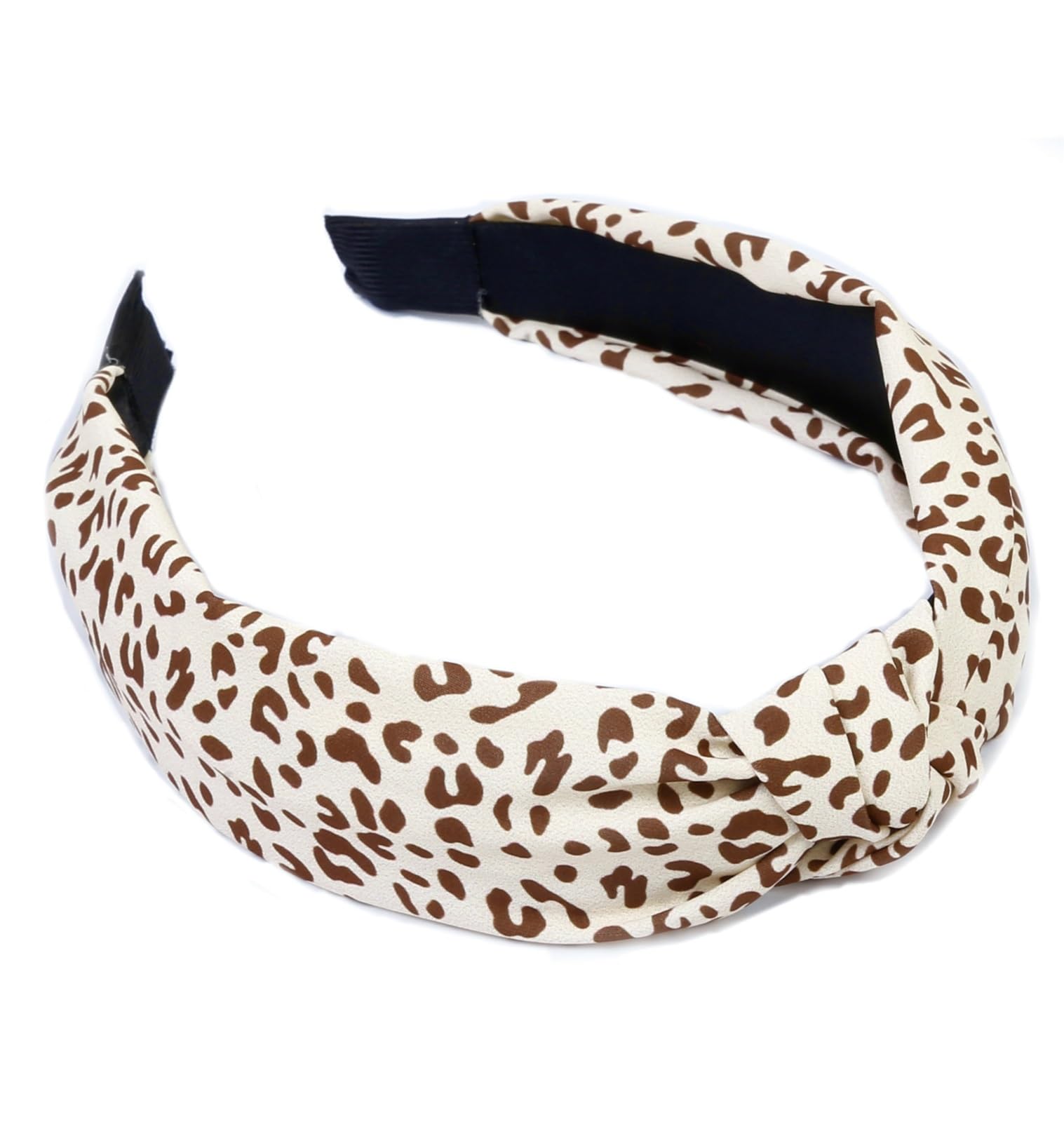 Huachi headband worn with street outfit illustrates casual styling benefit