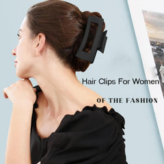 HXOGD clip used during morning routine showing convenience and fast styling benefit