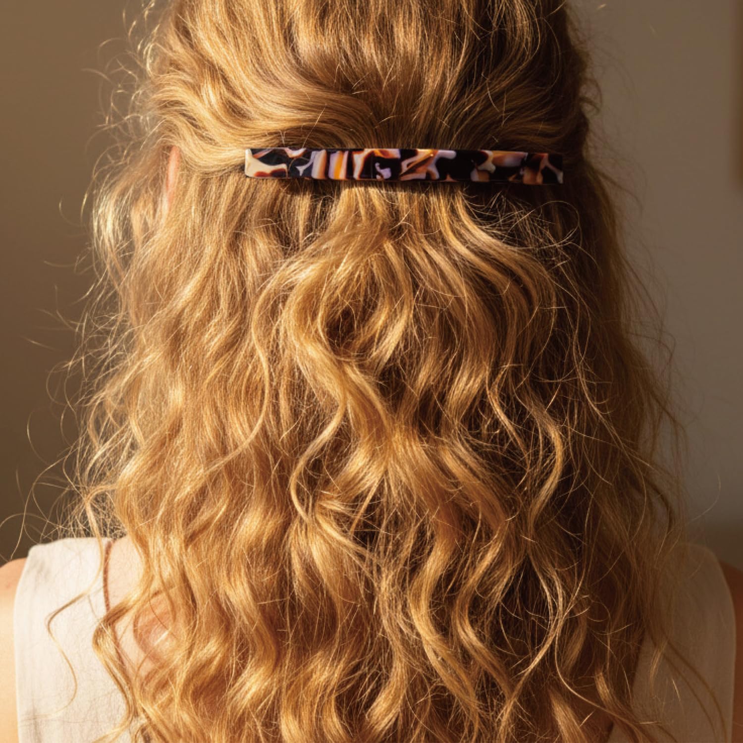 HYFEEL barrette in ponytail demonstrating firm grip and neat finish