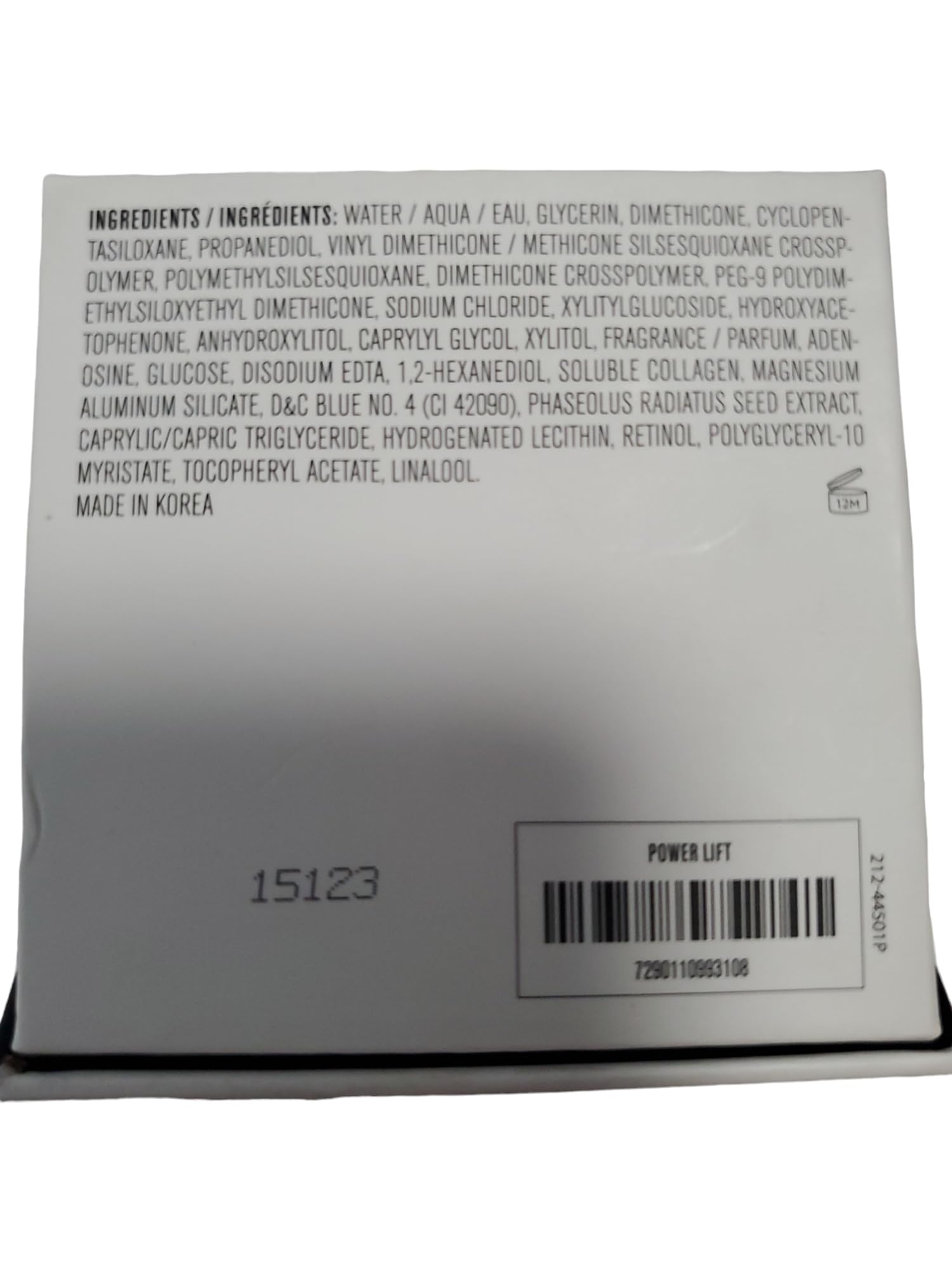 Il Makiage product beside everyday items showing compact size and travel-friendly benefit