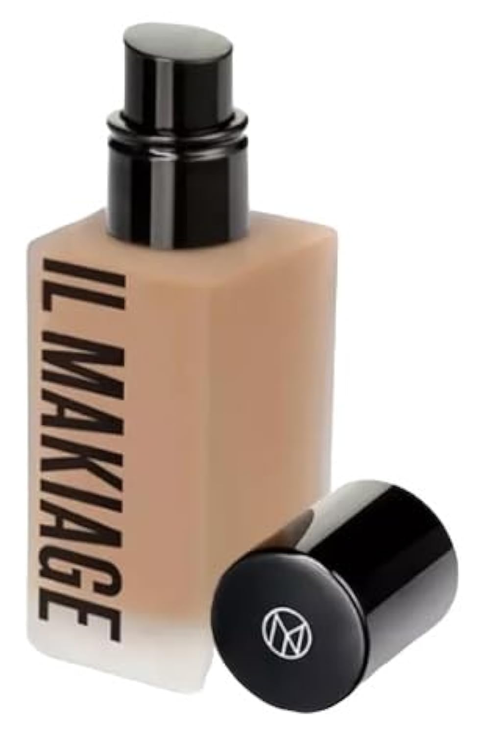 Il Makiage front packaging showing shade 120 and 30 ml, delivers full coverage benefit