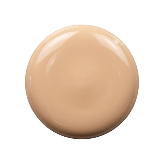 Il Makiage pump dispensing foundation texture, demonstrating smooth blendability