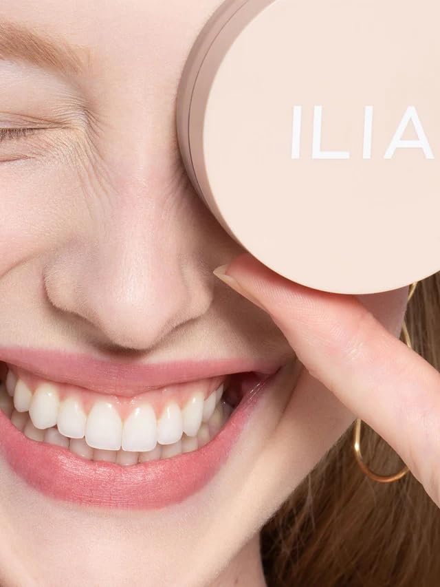 ILIA ingredients label with organic aloe and rosemary for soothing skin support