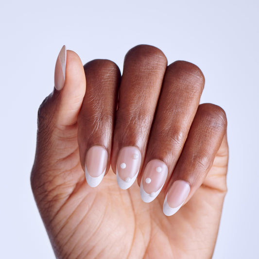 imPRESS array of 30 nails spread by size showing white almond design and variety, easy selection