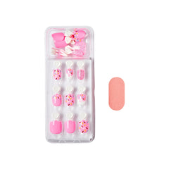 imPRESS detail of short squoval nail shape showing smooth edges for comfortable fit