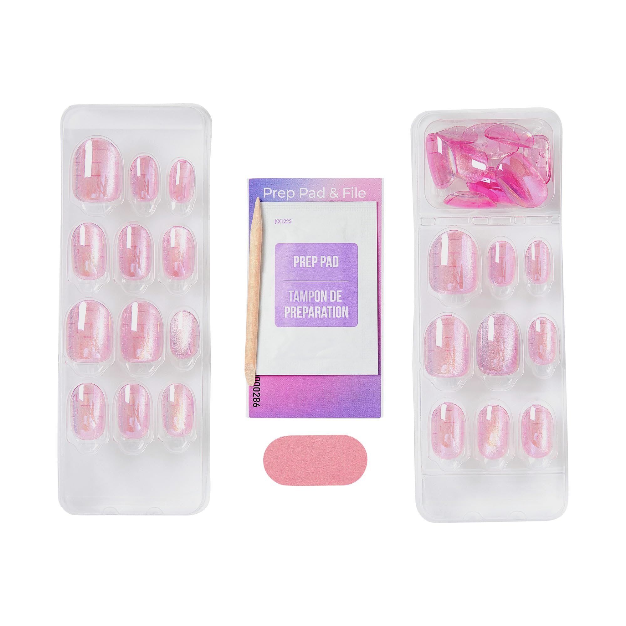 imPRESS set of nails displayed in a hand illustrating short oval shape and natural-looking wear benefit