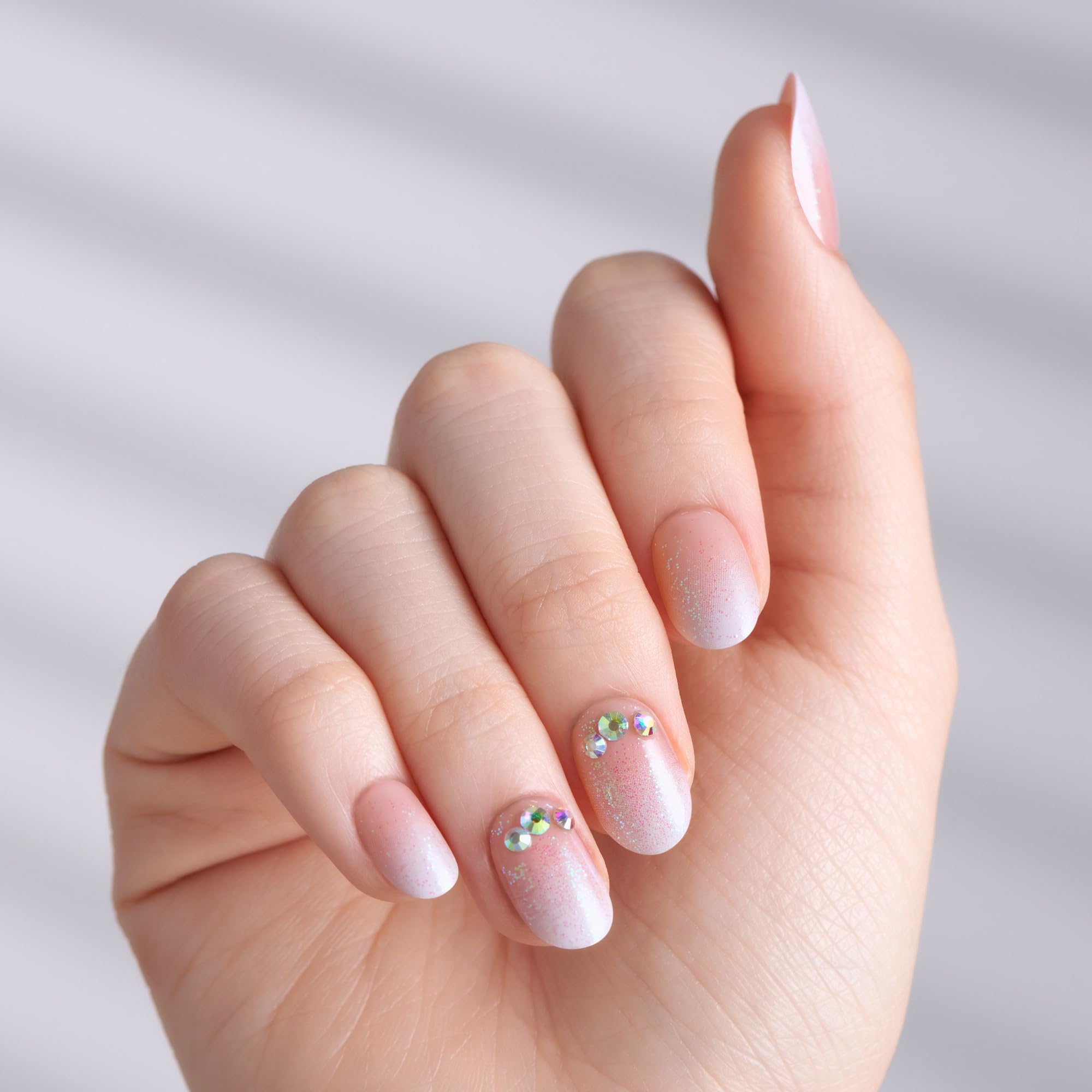 imPRESS close-up of short oval nail texture for natural-looking finish