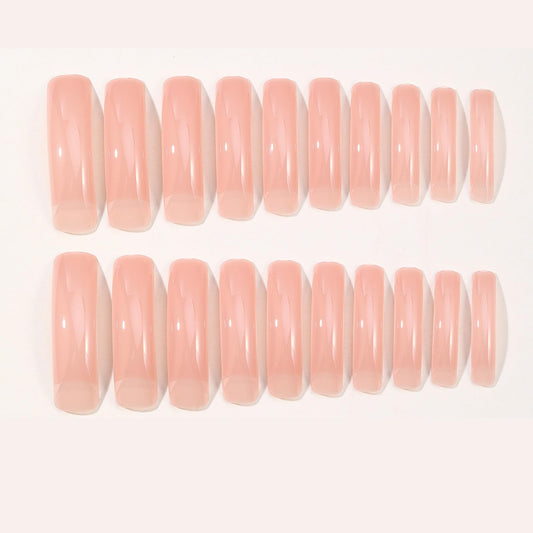IMSOHOT curved base close-up showing fit against natural nail, comfortable secure wear