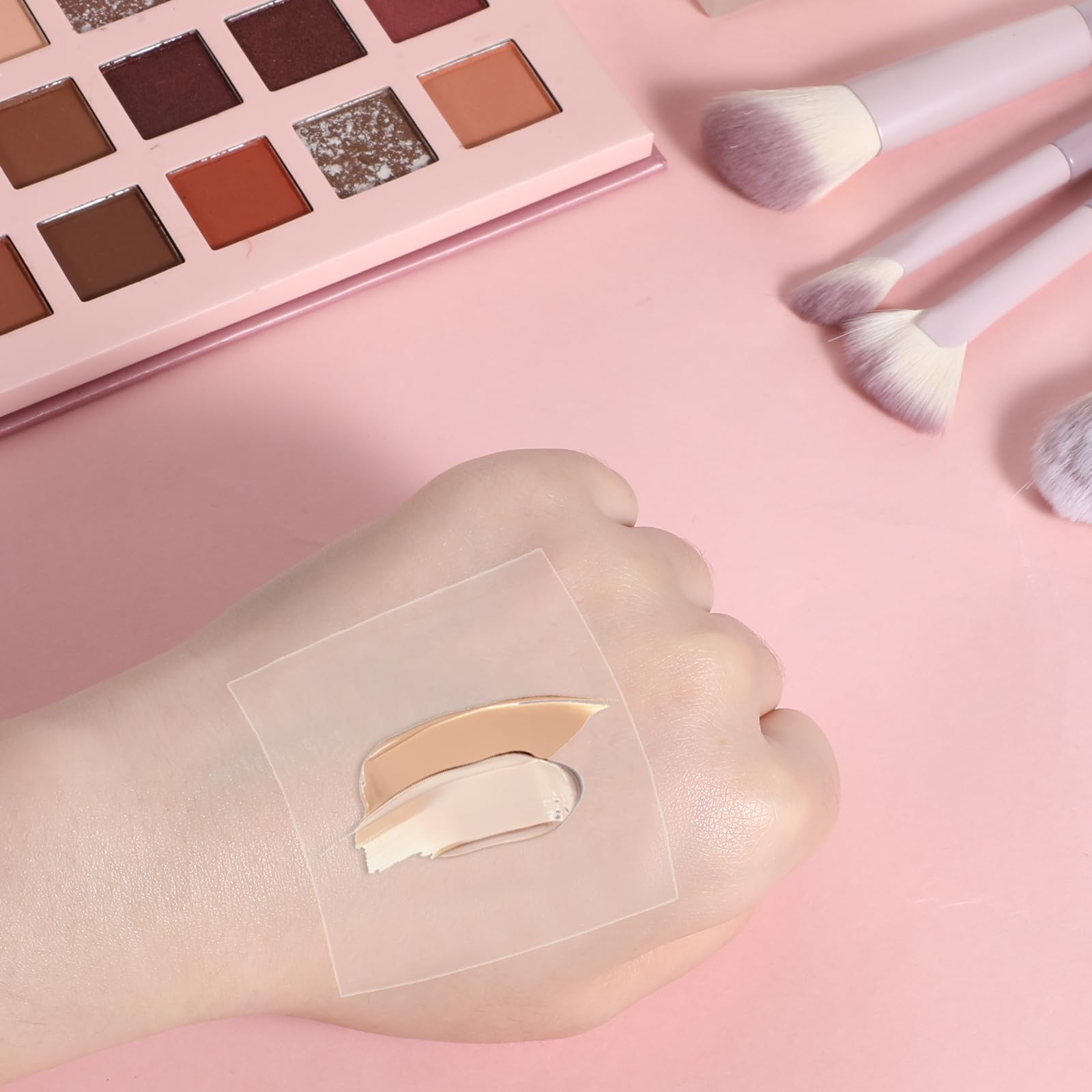 InnoHHustle palette stuck on hand while mixing foundation for hygienic blending