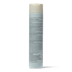 ion conditioner in salon use demonstrating added moisture and better manageability