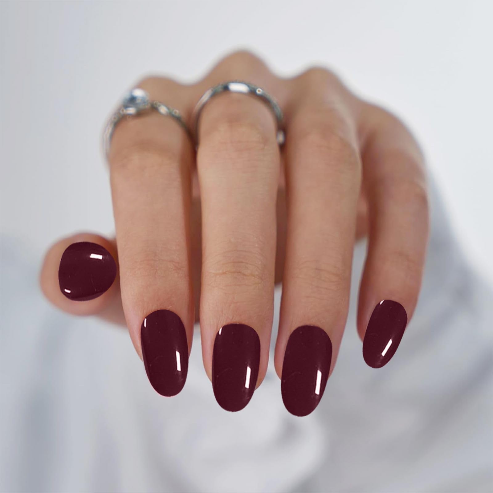 IQXGE cured manicure with high gloss shine, demonstrates durable salon finish