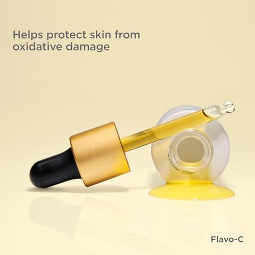 ISDIN Flavo-C serum texture droplet highlighting lightweight absorption