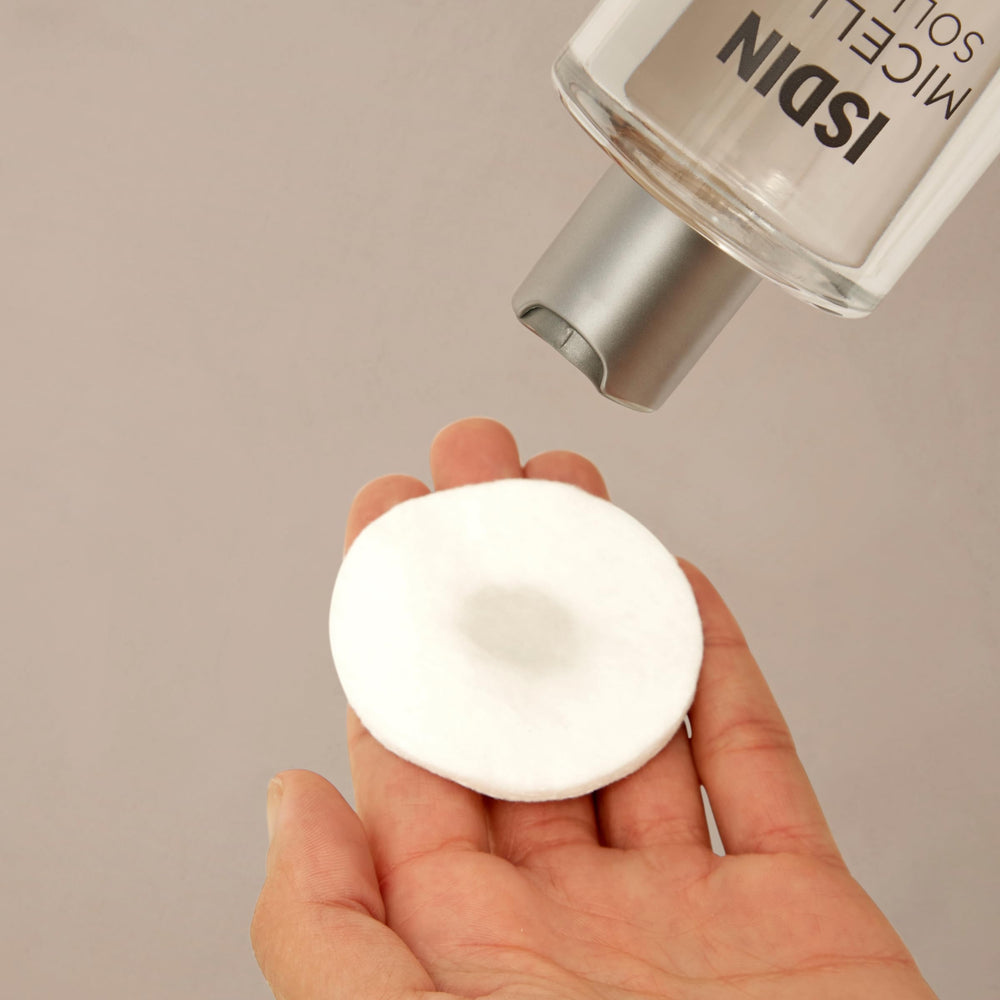ISDIN back label close-up displaying ingredients and hypoallergenic note