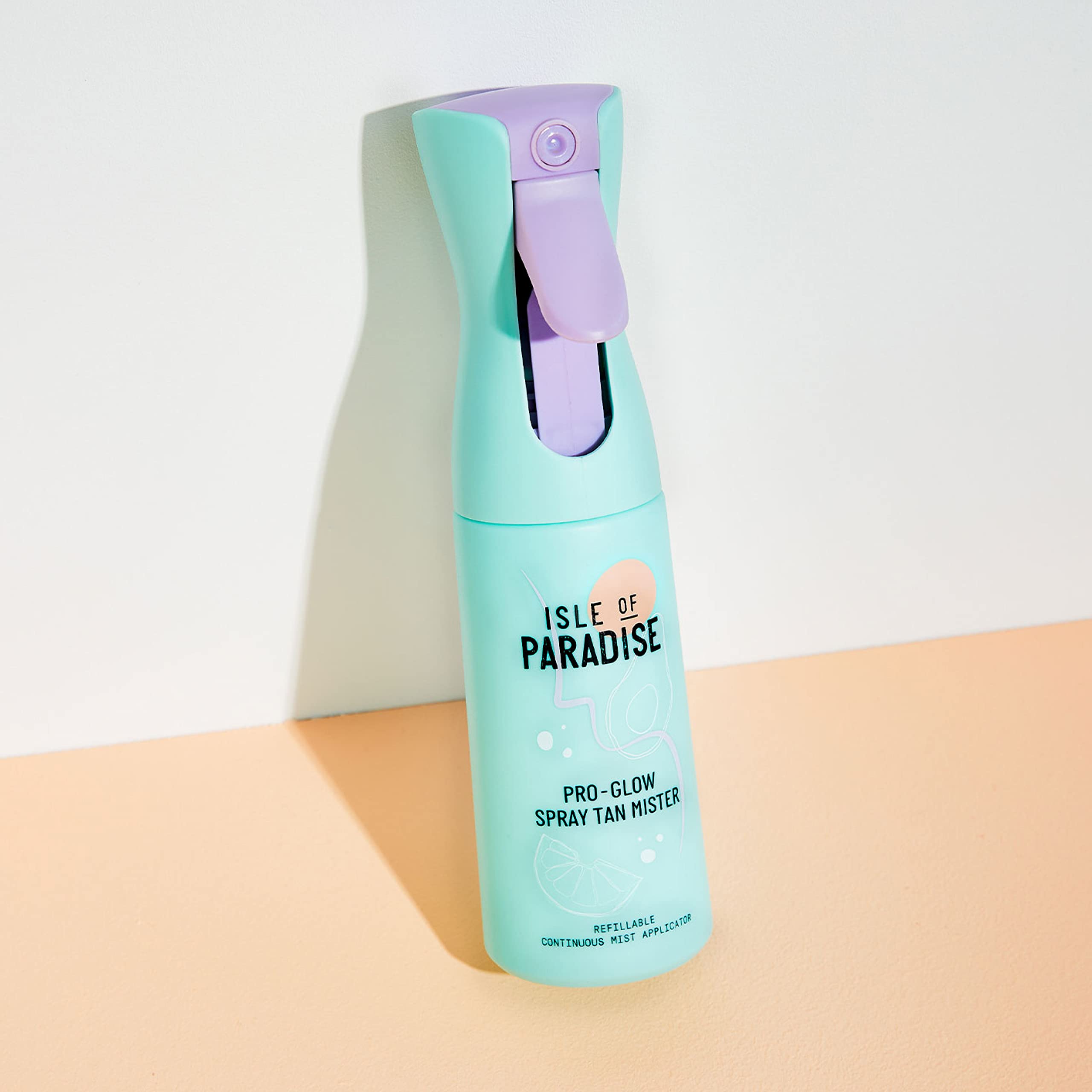 Isle of Paradise nozzle close-up highlighting fine-mist output for even self-tan application