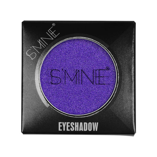 IS'MINE close-up powder texture revealing smooth, blendable shimmer for even application