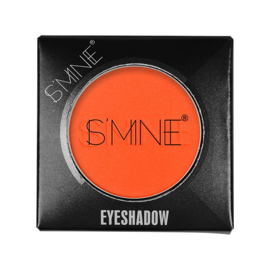 IS'MINE close-up powder texture displaying smooth blendability benefit