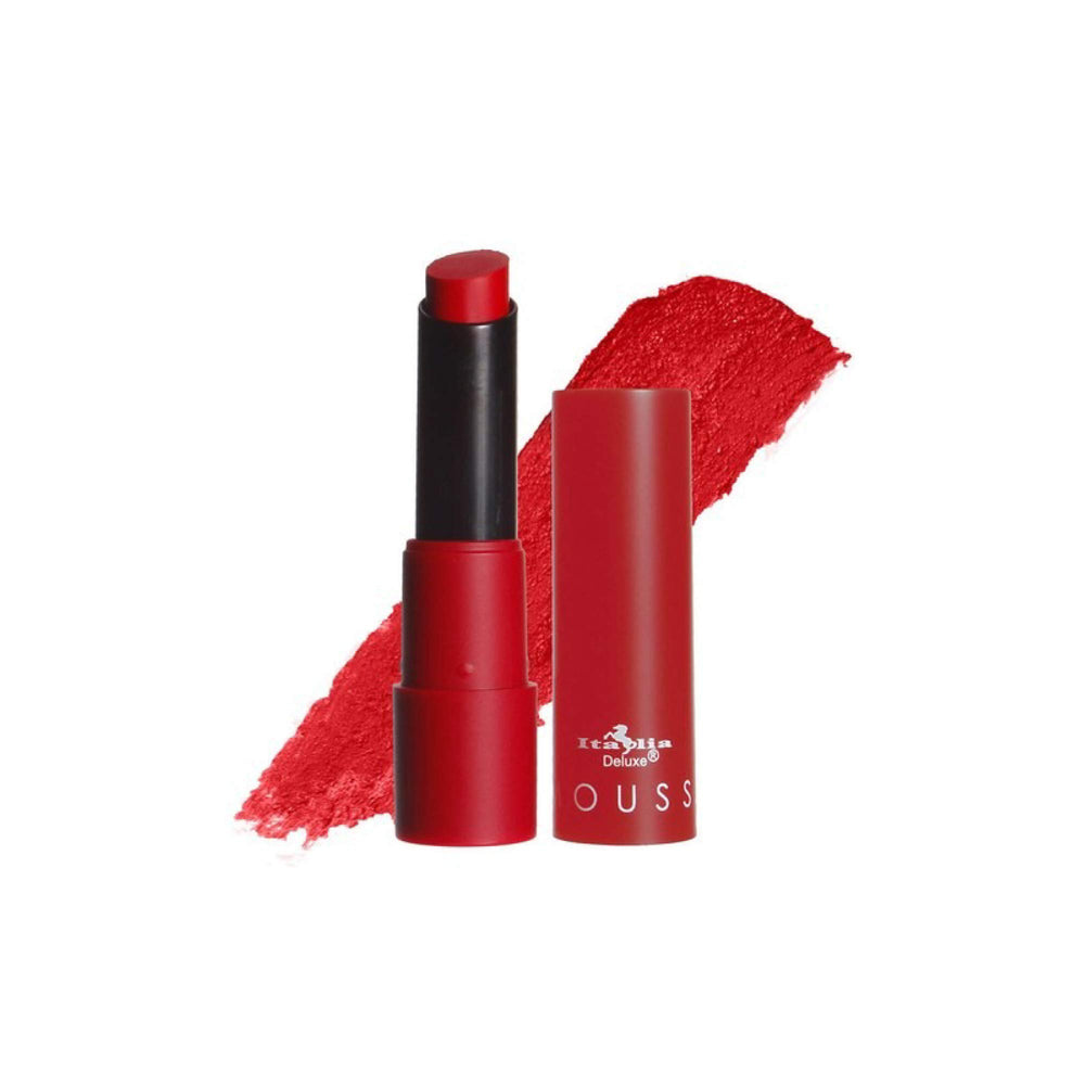 Italia Deluxe worn in evening look showing long-lasting color payoff benefit