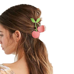 ITingstere on model securing a messy bun for comfortable all-day wear