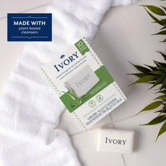 Ivory aloe lather detail demonstrating rich foam for effective cleansing