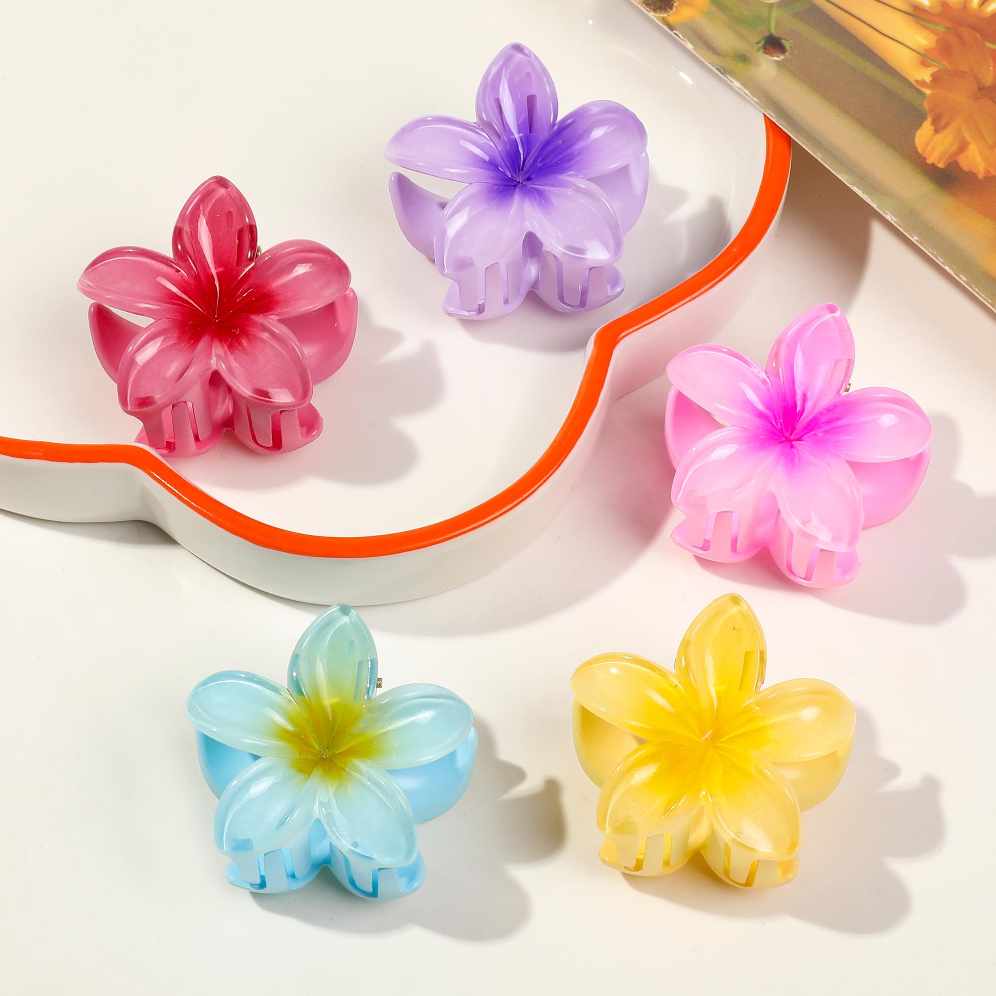Ivyu clip securing a thick hair bun for reliable all-day hold