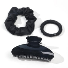 Ivyu clip in use holding high ponytail during workout for all-day security