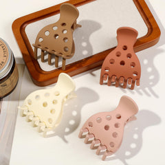 ivyu clips on bathroom counter for easy styling routine