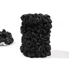Ivyu elastic core detail inside satin, illustrating durable flexible hold