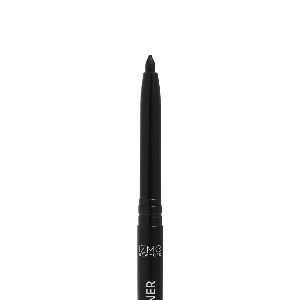 IZME New York close-up of ultra-fine tip highlighting precise application benefit