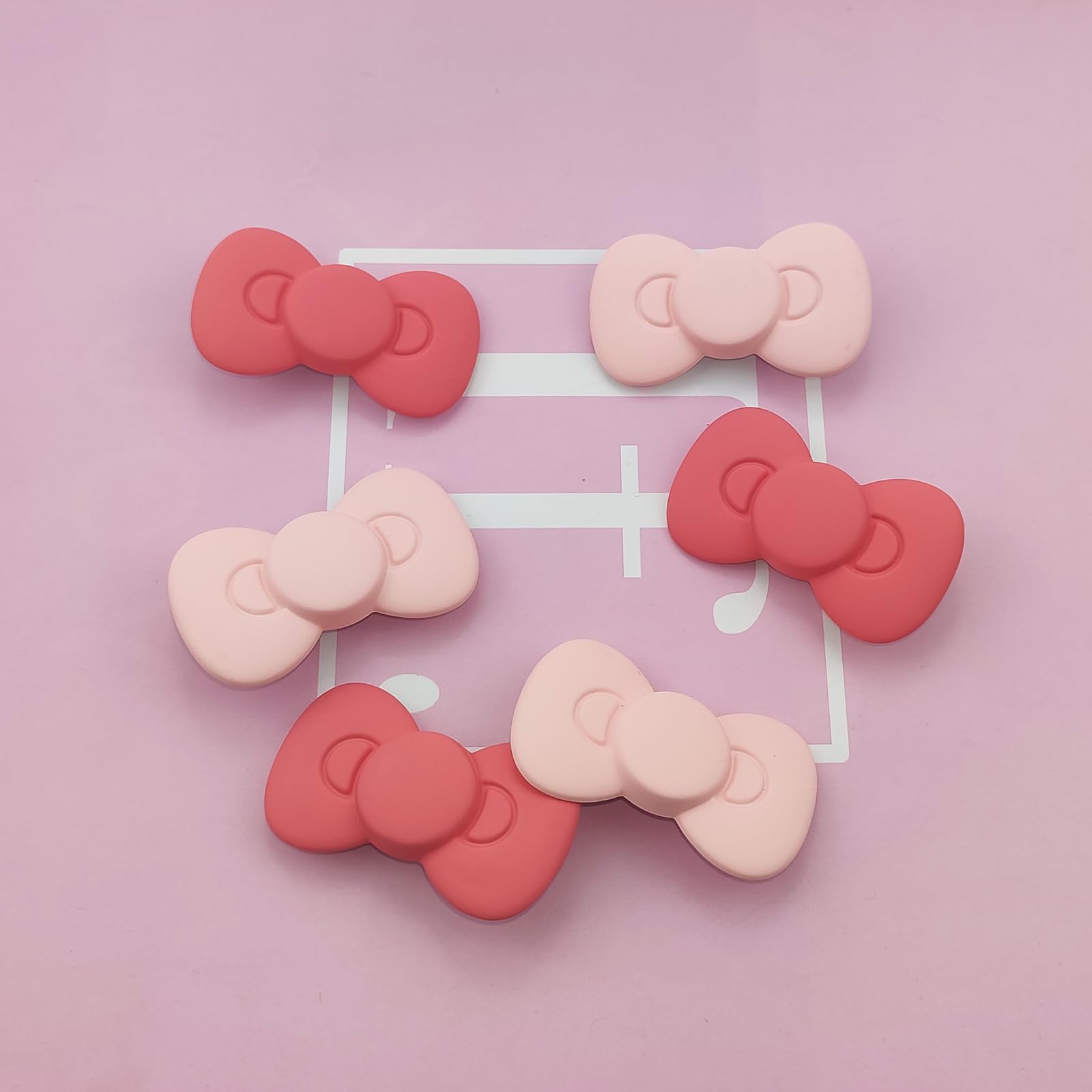 Jaczora clips worn in girl's hair demonstrating neat styling benefit