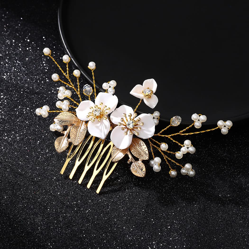 JAKAWIN close-up of pearls highlighting delicate craftsmanship and sheen