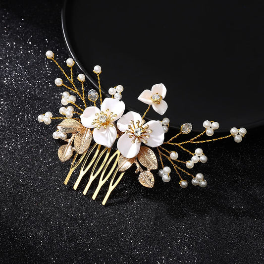 JAKAWIN close-up of pearls highlighting delicate craftsmanship and sheen
