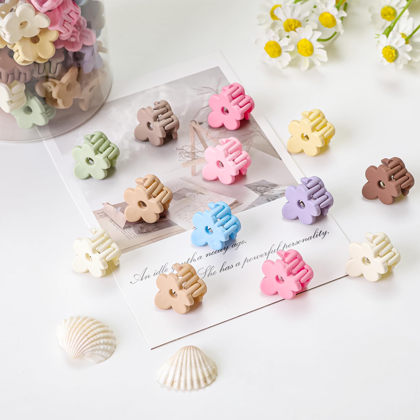 JANFUN close-up of flower clip texture showing matte finish and secure spring