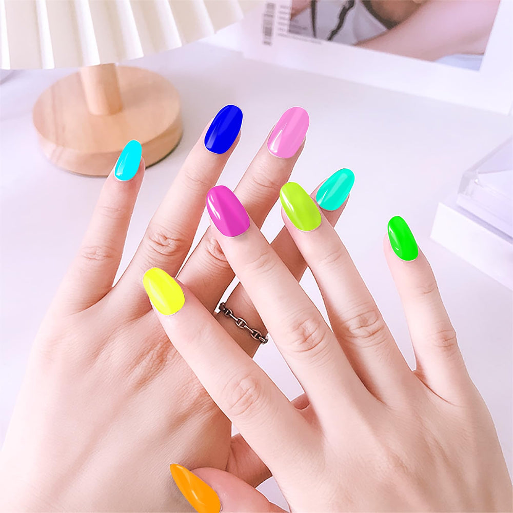 JERCLITY hands applying wrap showing quick press-and-file convenience