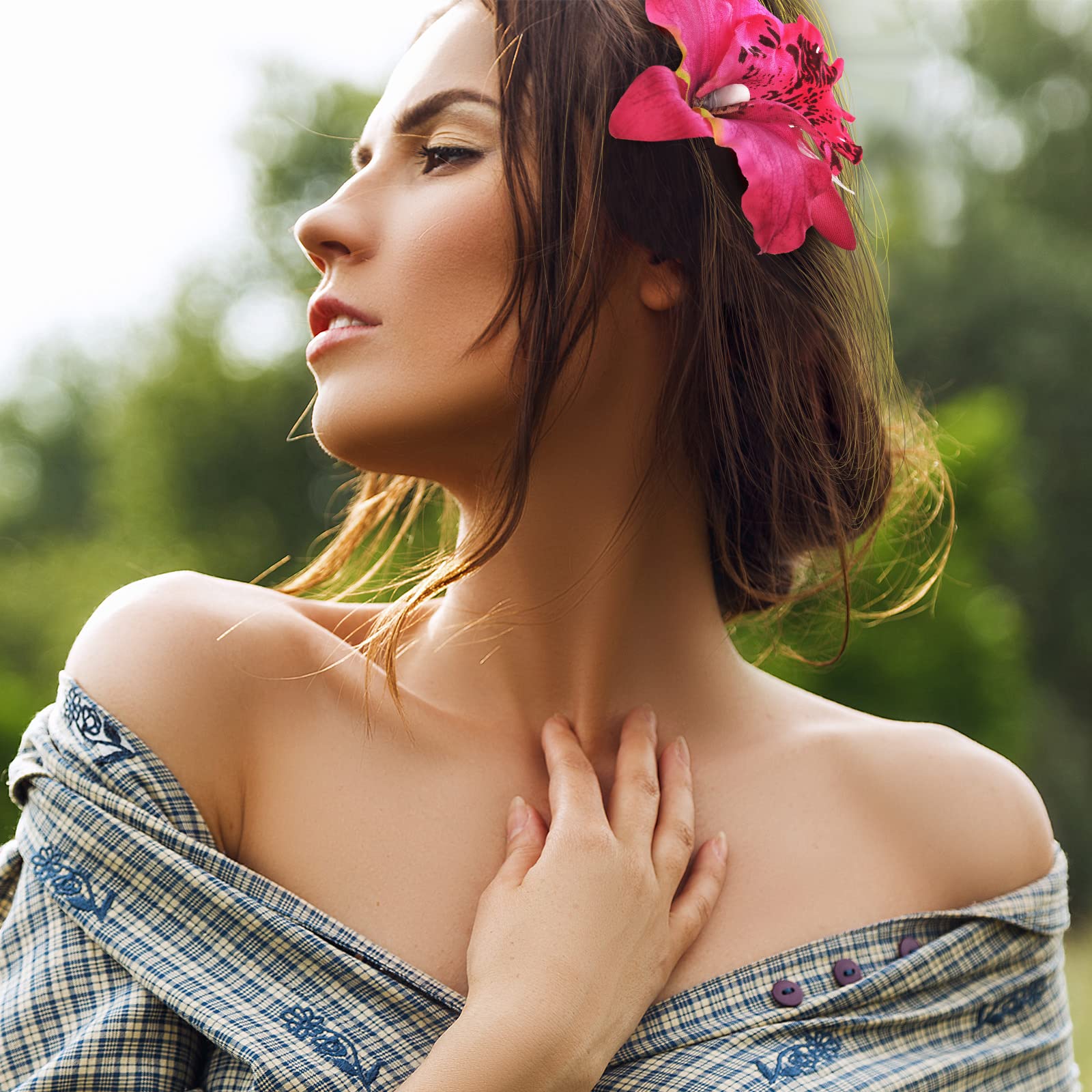 Jexine styled bridal hair showcasing tropical accents and elegance