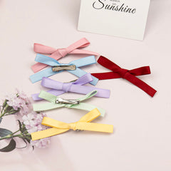 JGQUR close-up of ribbon texture highlights smooth finish and polished look