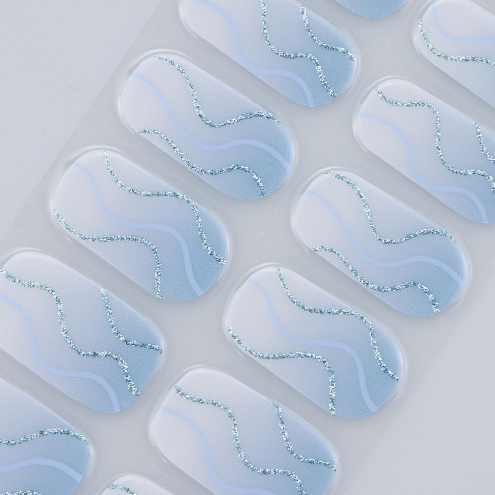 jmeowio hands applying strip demonstrating easy at‑home application