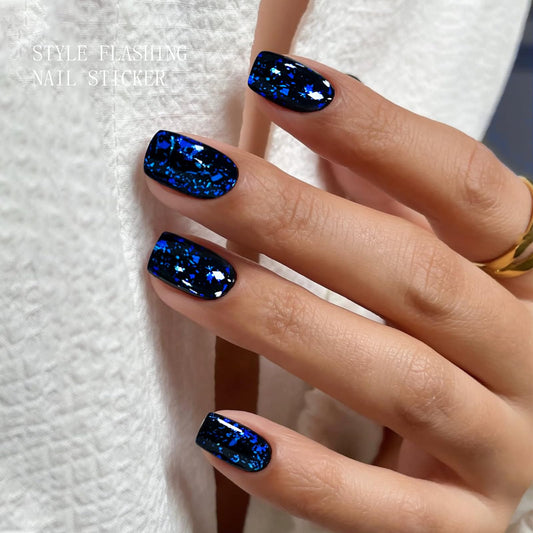 jmeowio close-up of gel strip texture highlighting glossy, durable finish