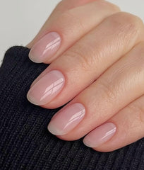 jmeowio clear gel strip close-up showing smooth texture for glossy finish