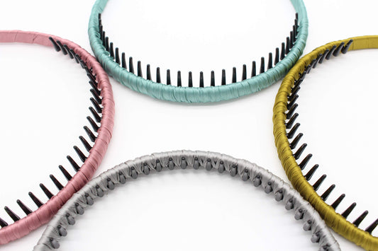 JOBAND close-up of resin teeth displaying gentle grip and scalp-friendly design