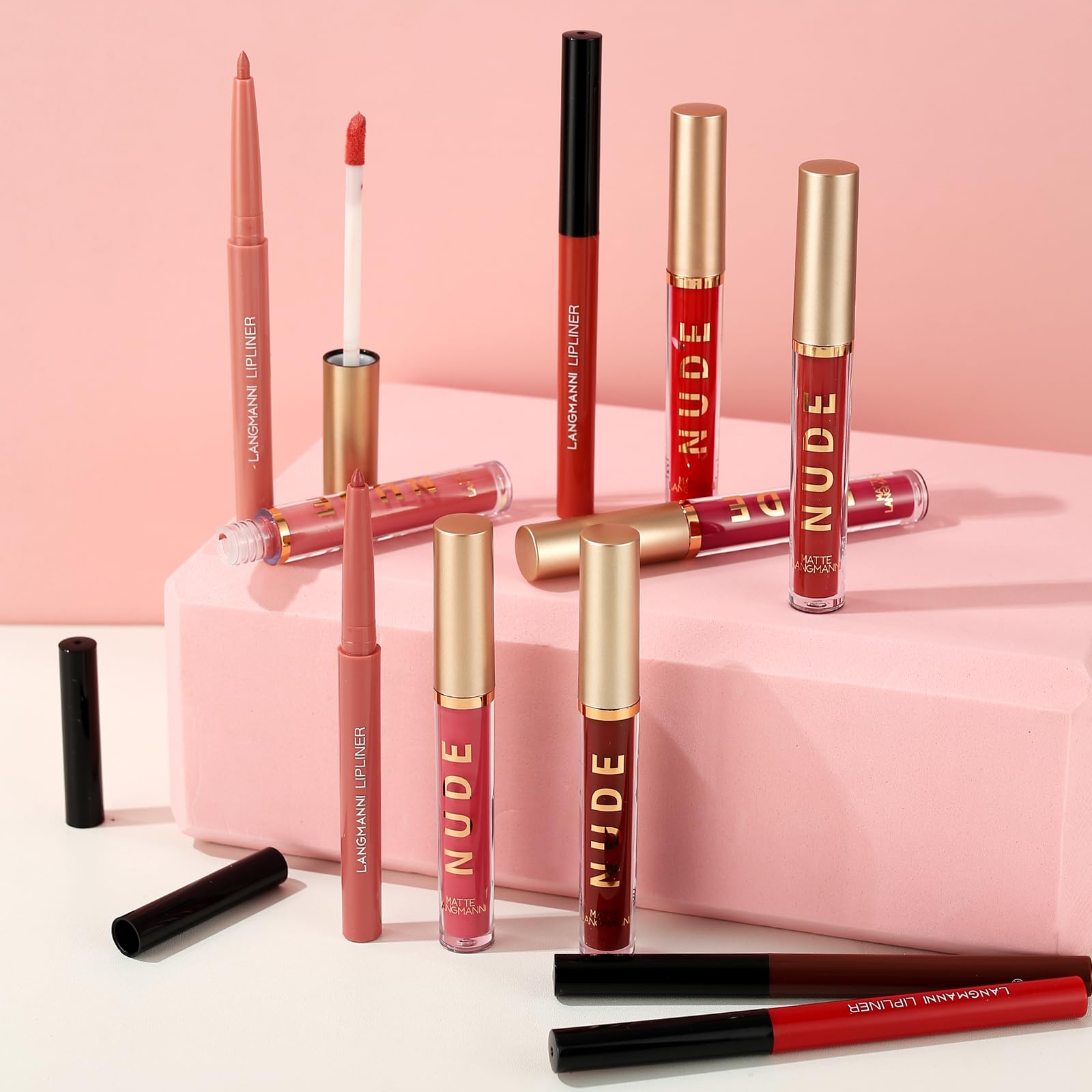 Jolilab gift box styled to highlight ready-to-gift presentation