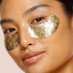 Jouer single hydrogel patch close-up showing texture and hydration benefit