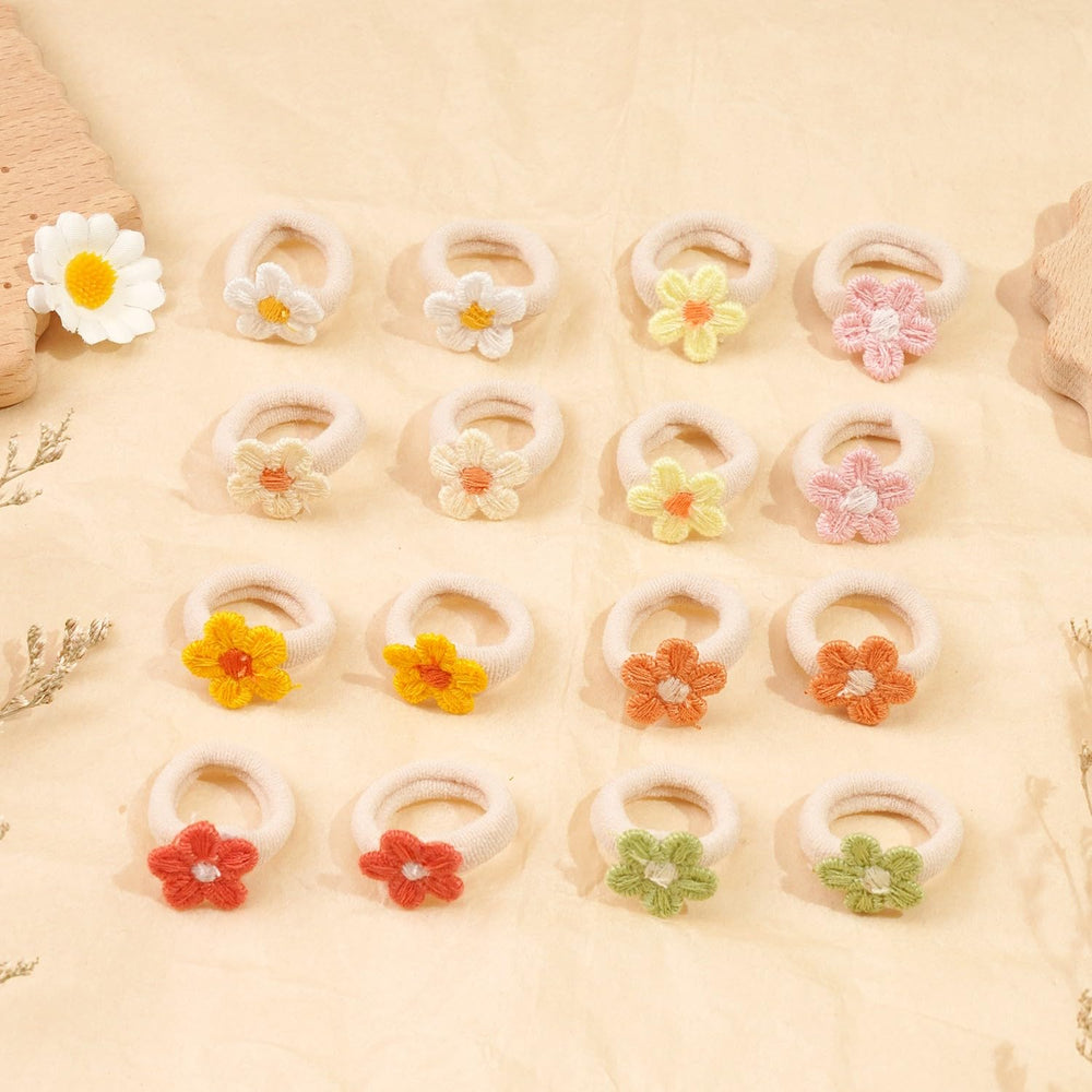 JOYOYO clear storage box open displaying organized 15 color pairs for travel